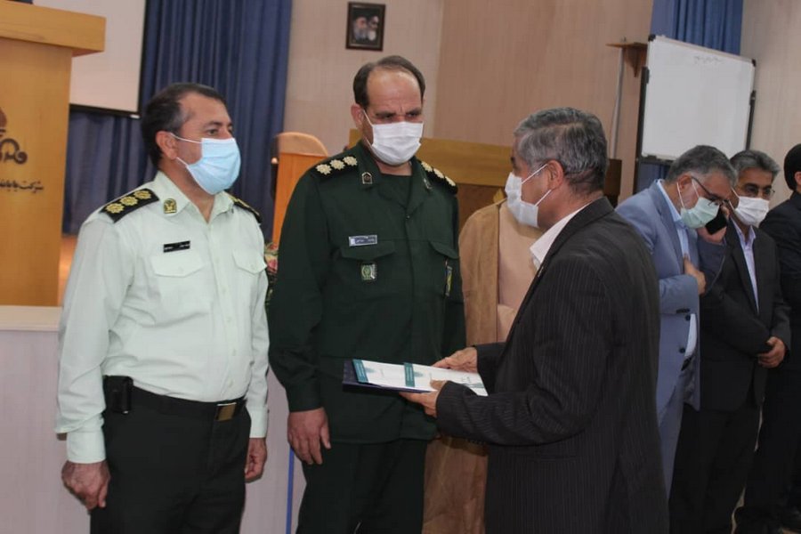 ملی شدن صنعت نفت  17