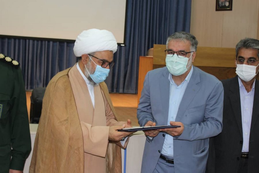 ملی شدن صنعت نفت  23