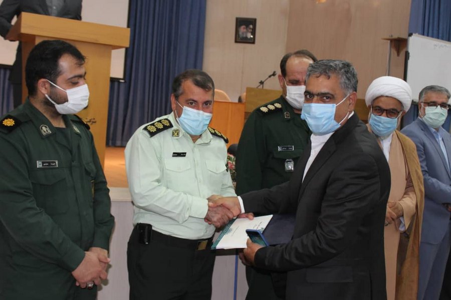 ملی شدن صنعت نفت  26