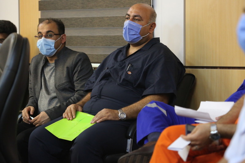 نشست بررسی مشکلات کارکنان  13