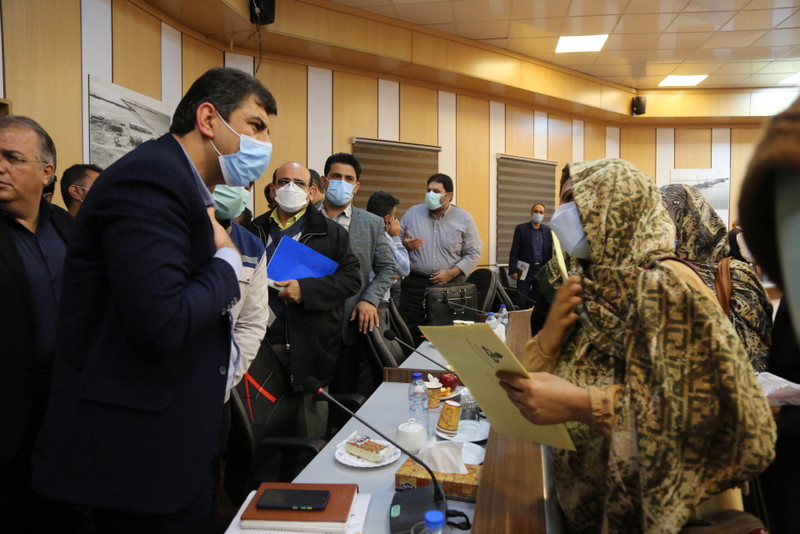 نشست بررسی مشکلات کارکنان  48