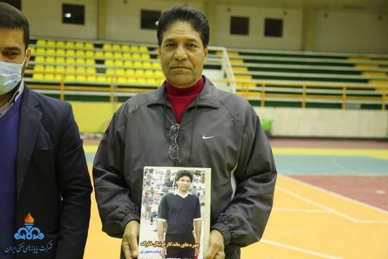 فوتسال روز خارگ 4