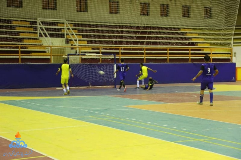 فوتسال روز خارگ 11