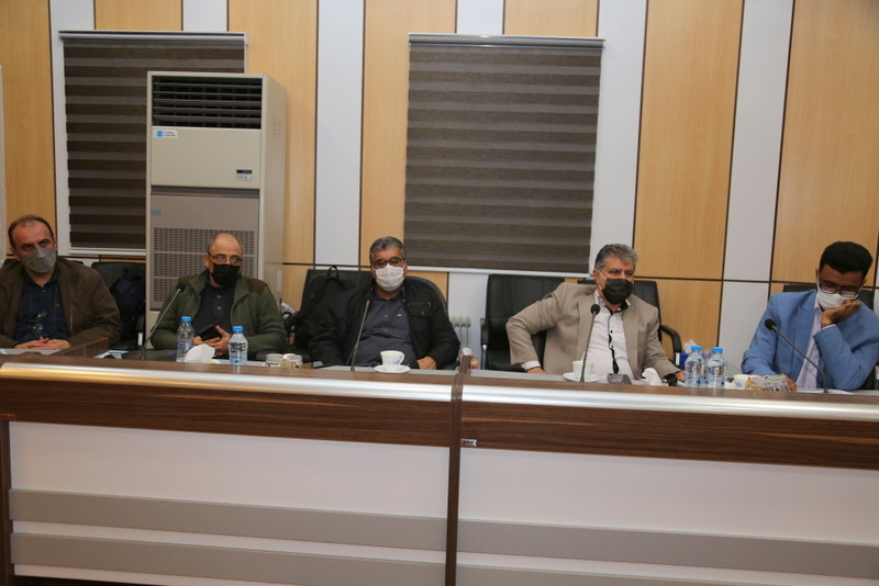 بازدید فروزنده از خارگ  16