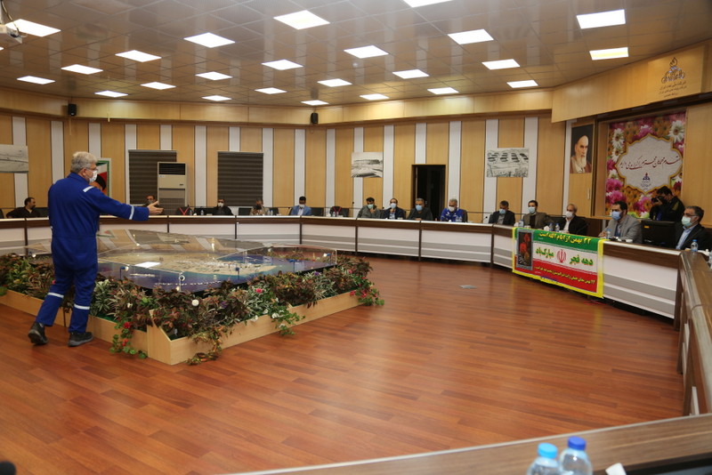 بازدید فروزنده از خارگ  18