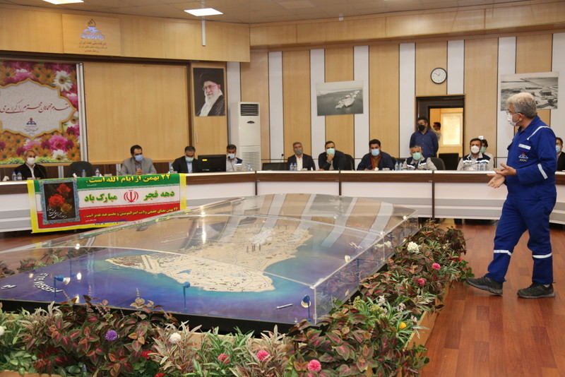 بازدید فروزنده از خارگ  19