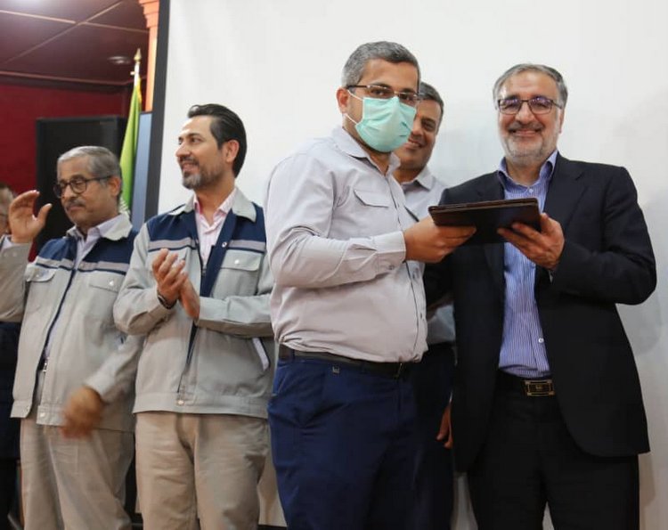 کارگر خارگ 9