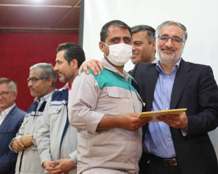 کارگر خارگ 27