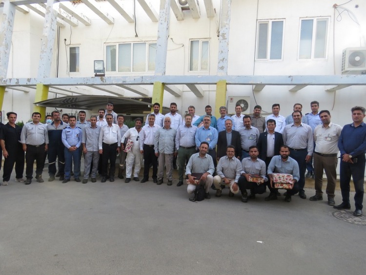 کارگر پارس جنوبی 10