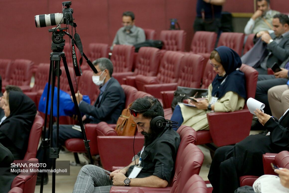 نشست خبری  5