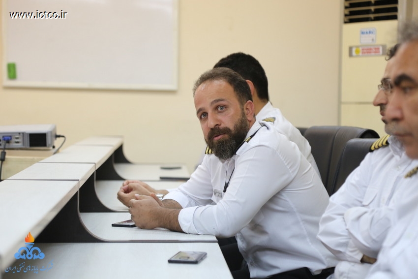 روز دریانوردی 25