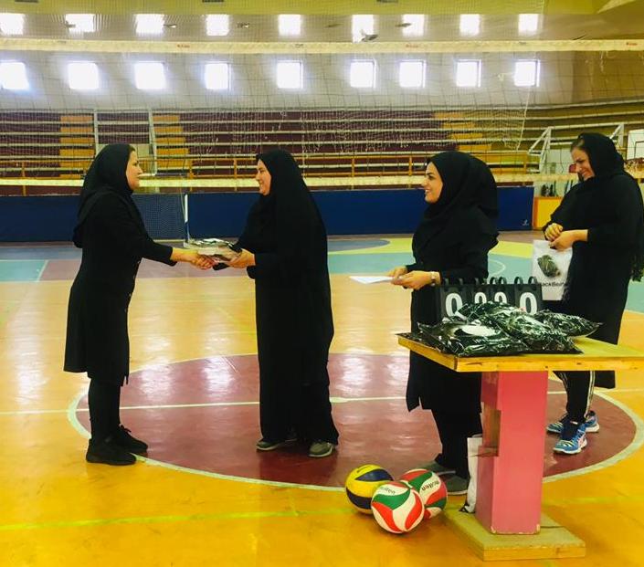 والیبال سه نفره  7