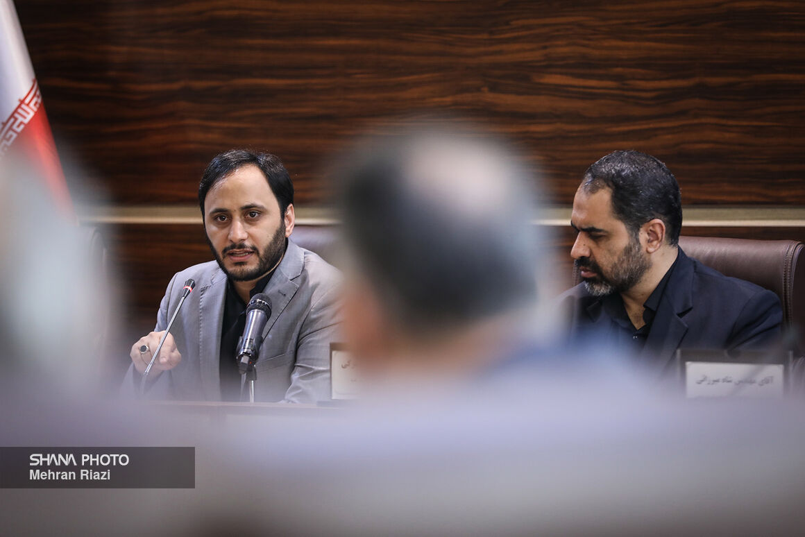 نشست با سخنگوی دولت 17