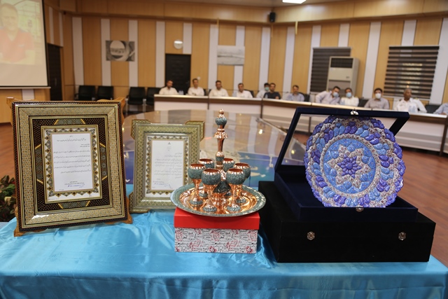 بازنشستگی کورش مقدم 35