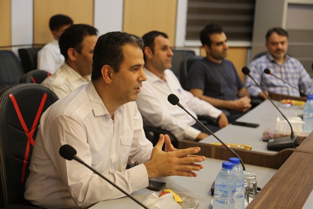 بازنشستگی کورش مقدم 50