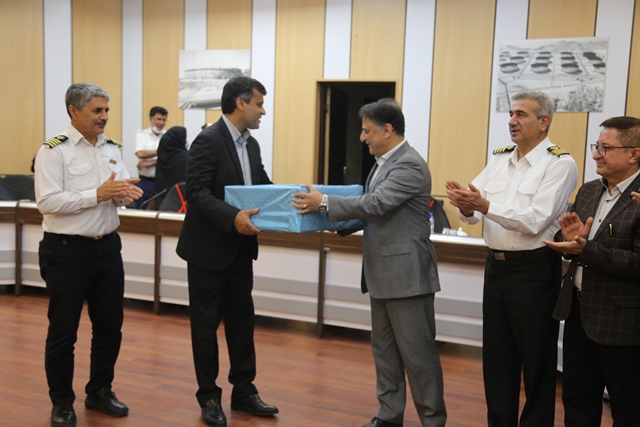 بازنشستگی کورش مقدم 58