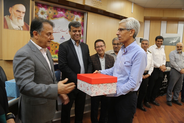 بازنشستگی کورش مقدم 67