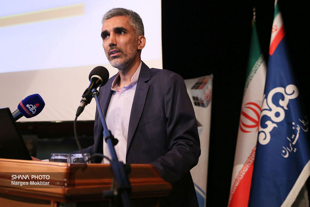 همایش معرفی فرصت‌های سرمایه‌گذاری در پروژه‌های تأمین خدمات شناوری شرکت ملی نفت 10