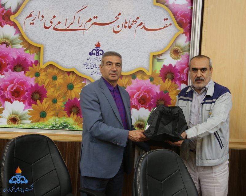 اسماعیل احمدی 38