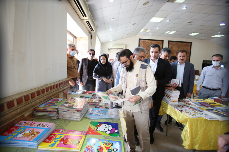 نمایشگاه کتاب 4