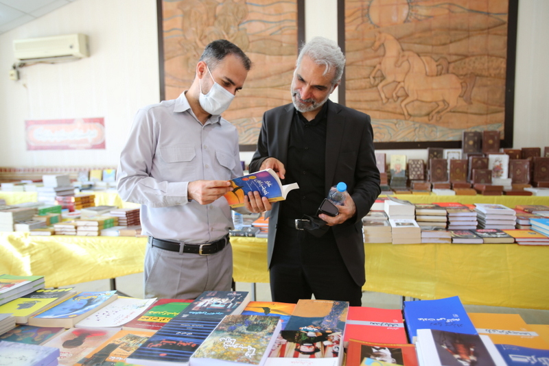 نمایشگاه کتاب 18