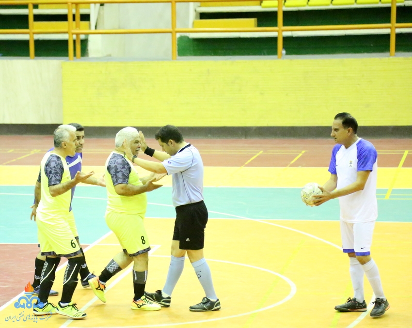 فوتسال 15