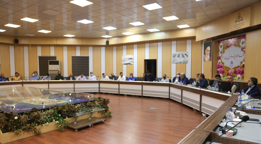 فرمانده ارشد پدافند غیر عامل جزیره خارگ  11