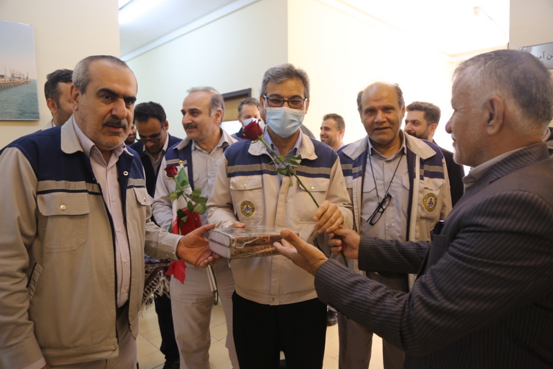 چهل‌ و‌ چهارمین بهار انقلاب 24