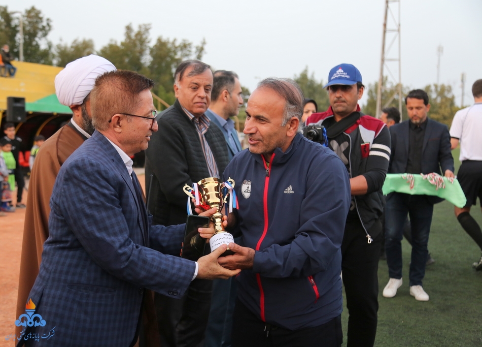 فوتبال کارکنان 4