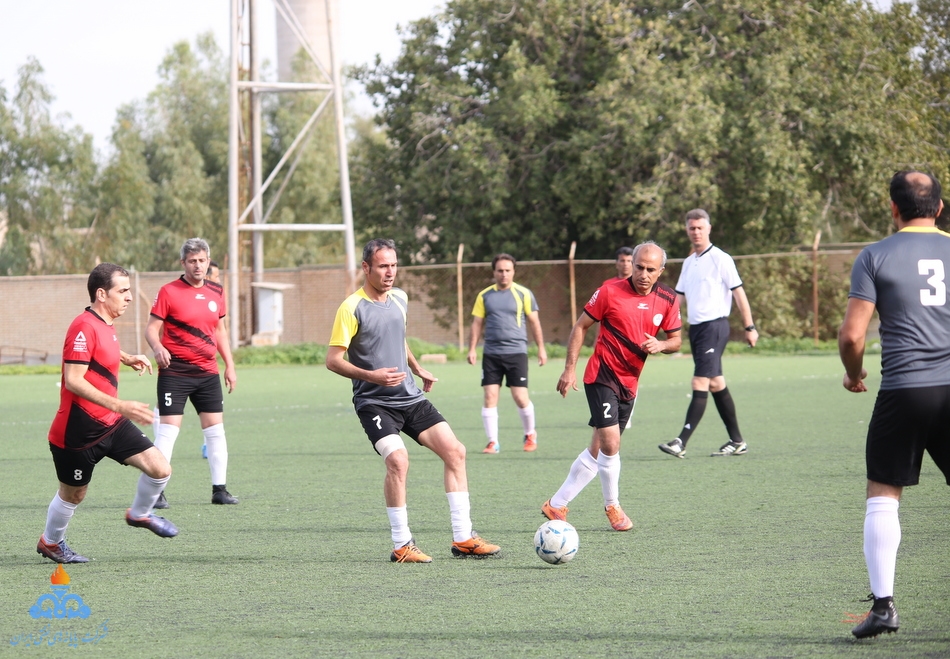 فوتبال کارکنان 17