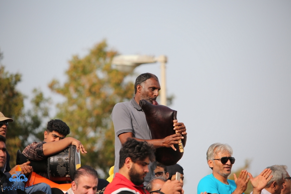 فوتبال کارکنان 28