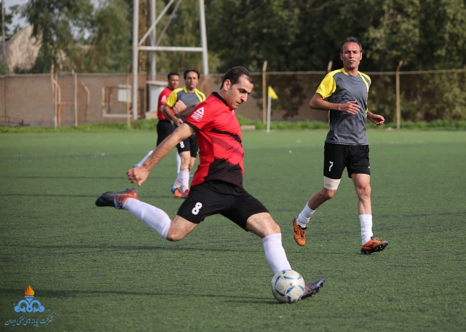 فوتبال کارکنان 29