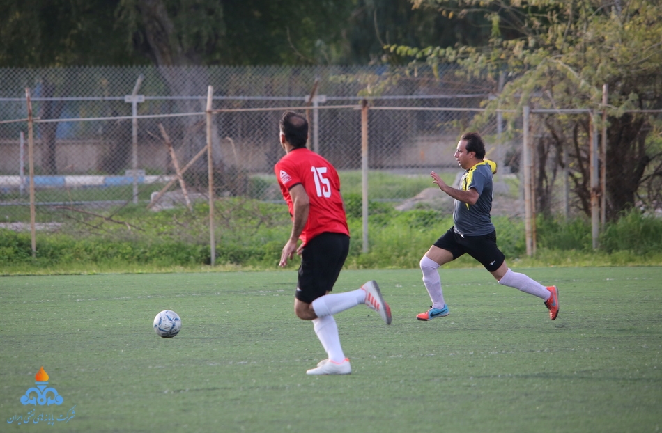 فوتبال کارکنان 38