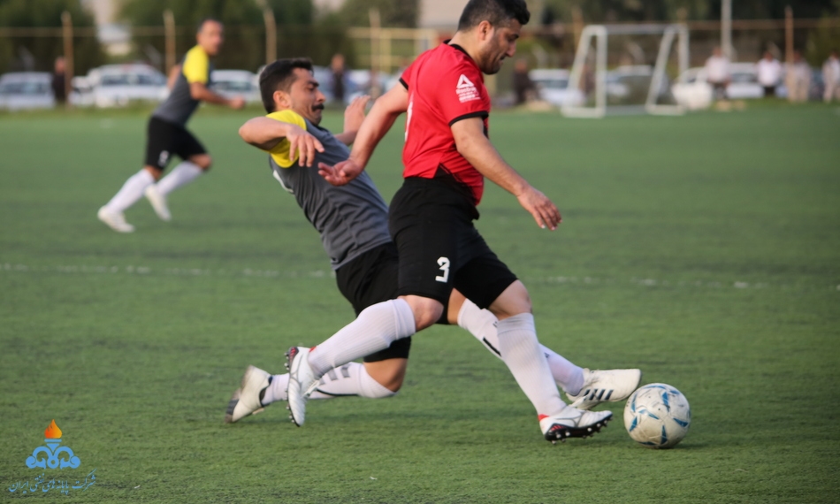 فوتبال کارکنان 45