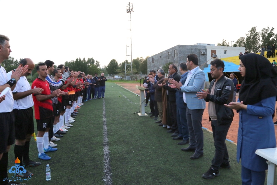 فوتبال کارکنان 66