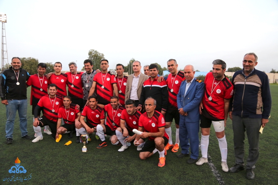 فوتبال کارکنان 68