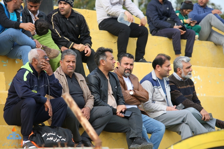 فوتبال کارکنان 72