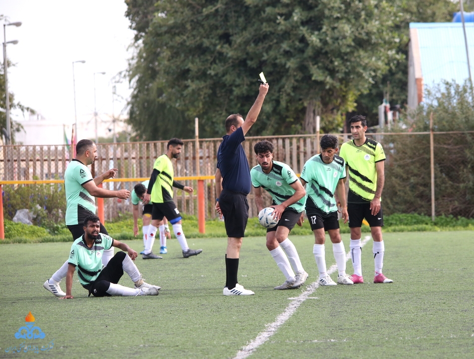 فوتبال کارکنان 74