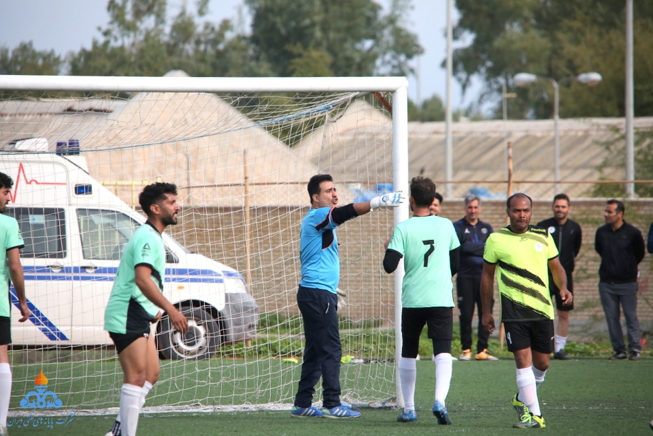 فوتبال کارکنان 76