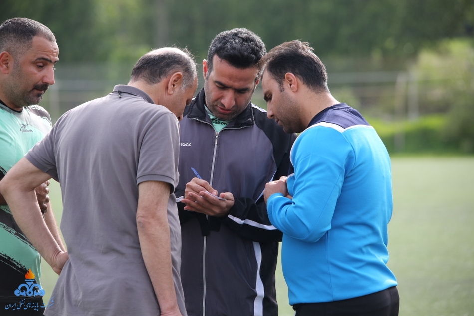 فوتبال کارکنان 80