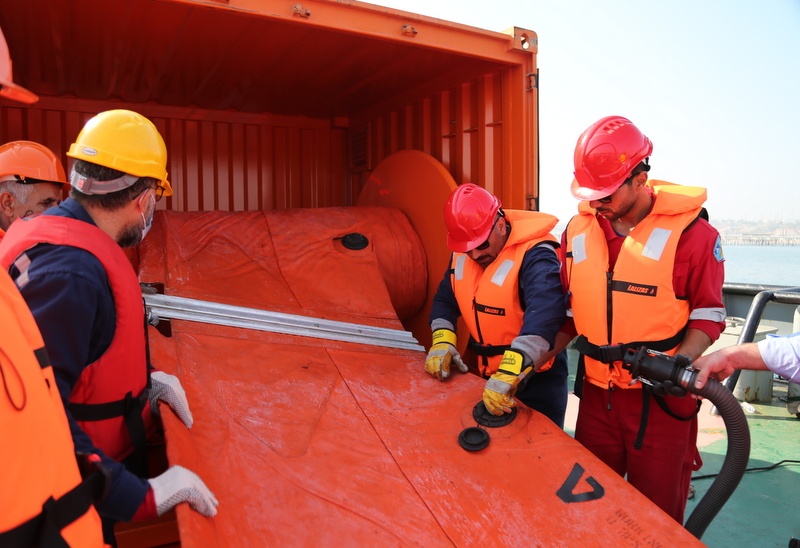 مانور آلودگی دریا 15