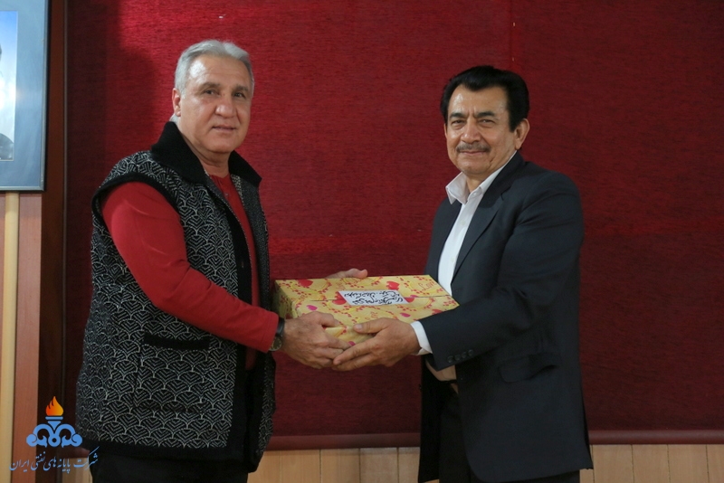 مهرداد عاشوری نژاد 25