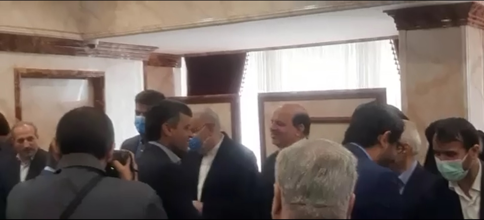 دیوار نوروزی