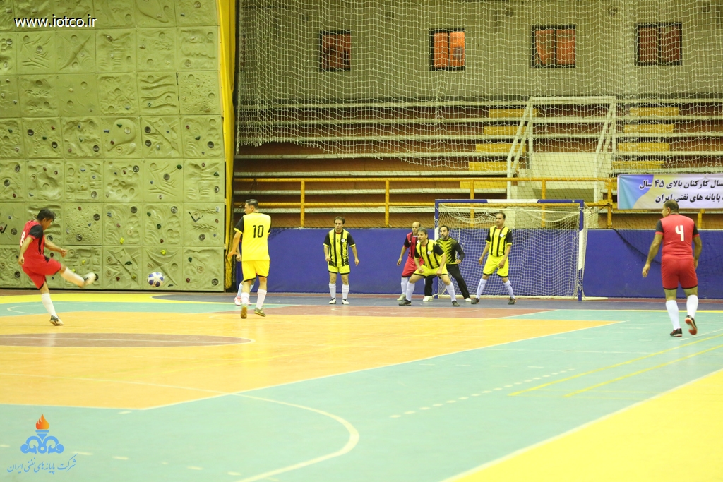 فوتسال 10