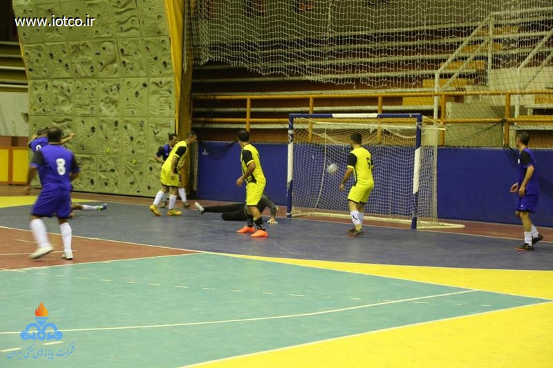فوتسال  13