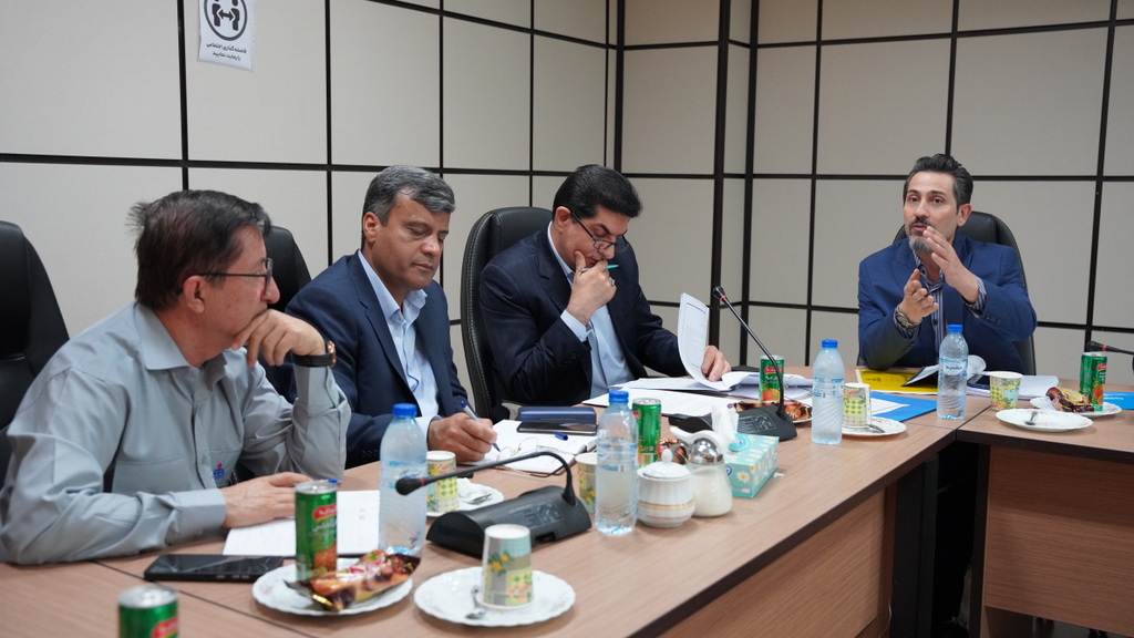 منابع انسانی + غریبی  4