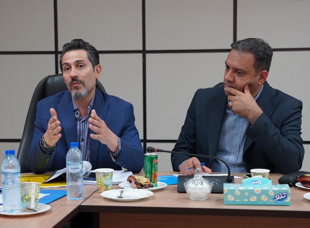 منابع انسانی + غریبی  5