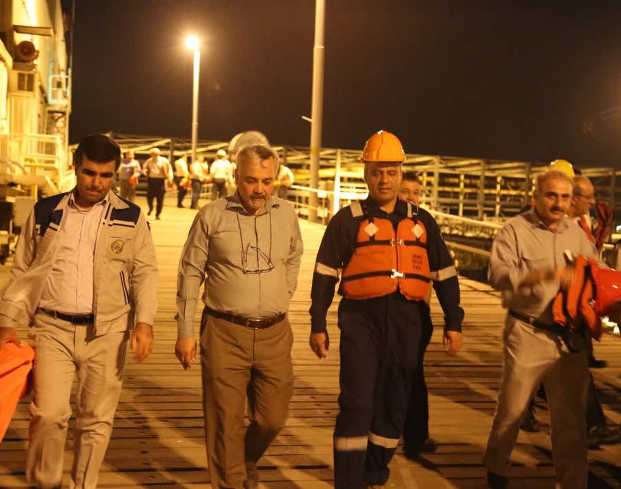 بازدید+ مدیرعامل +خارگ 17