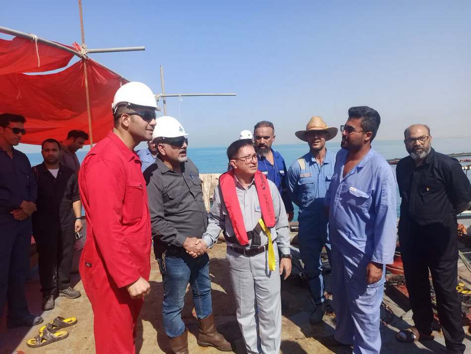 بازدید + خطوط لوله گناوه تا خارگ+ غریبی 11