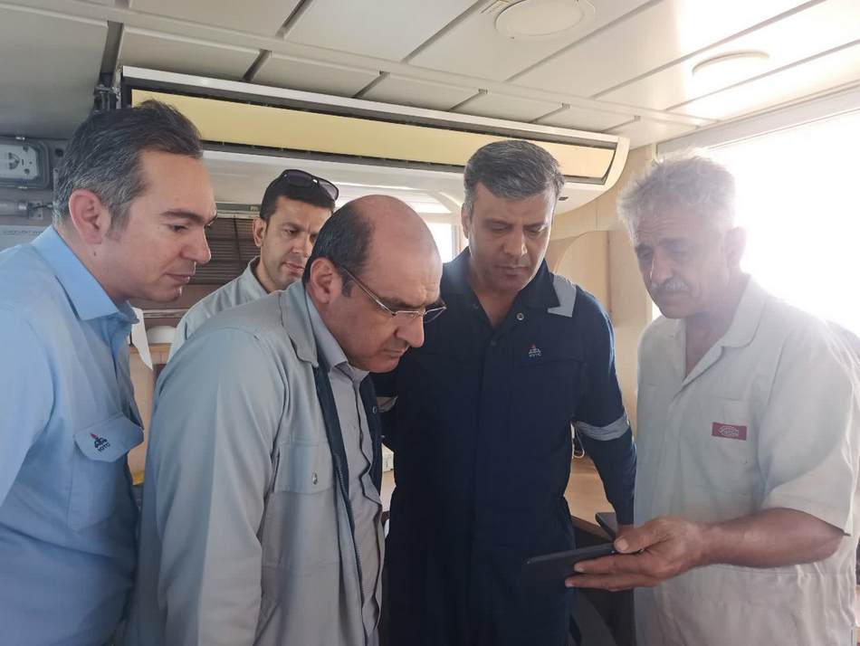 بازدید + خطوط لوله گناوه تا خارگ+ غریبی 15